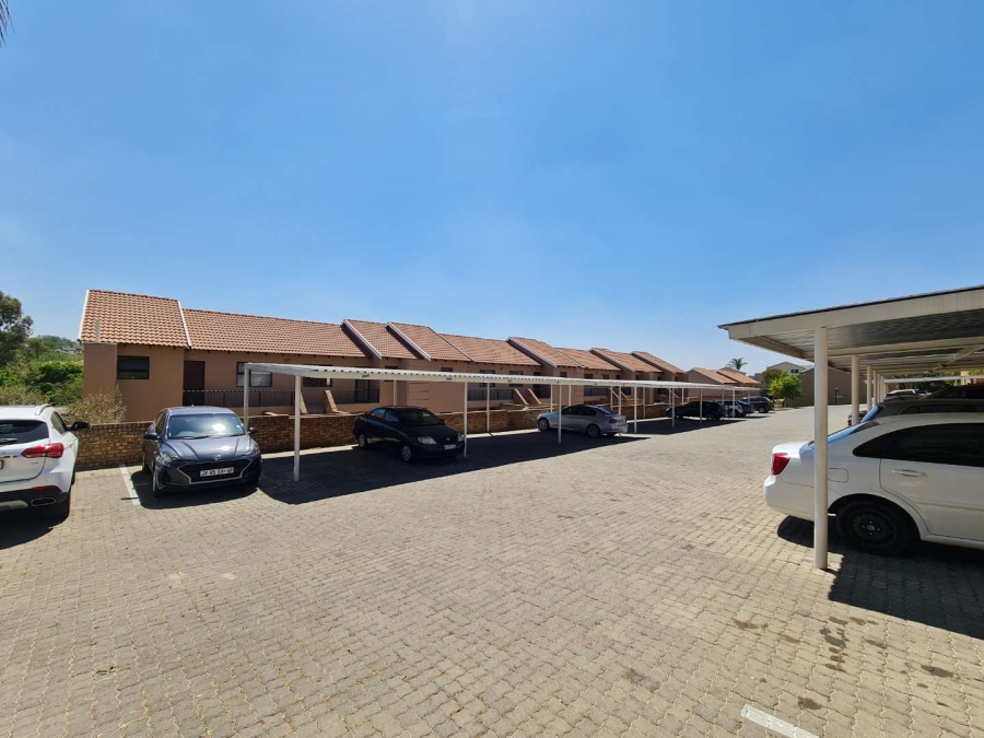 To Let 2 Bedroom Property for Rent in Noordhang Gauteng