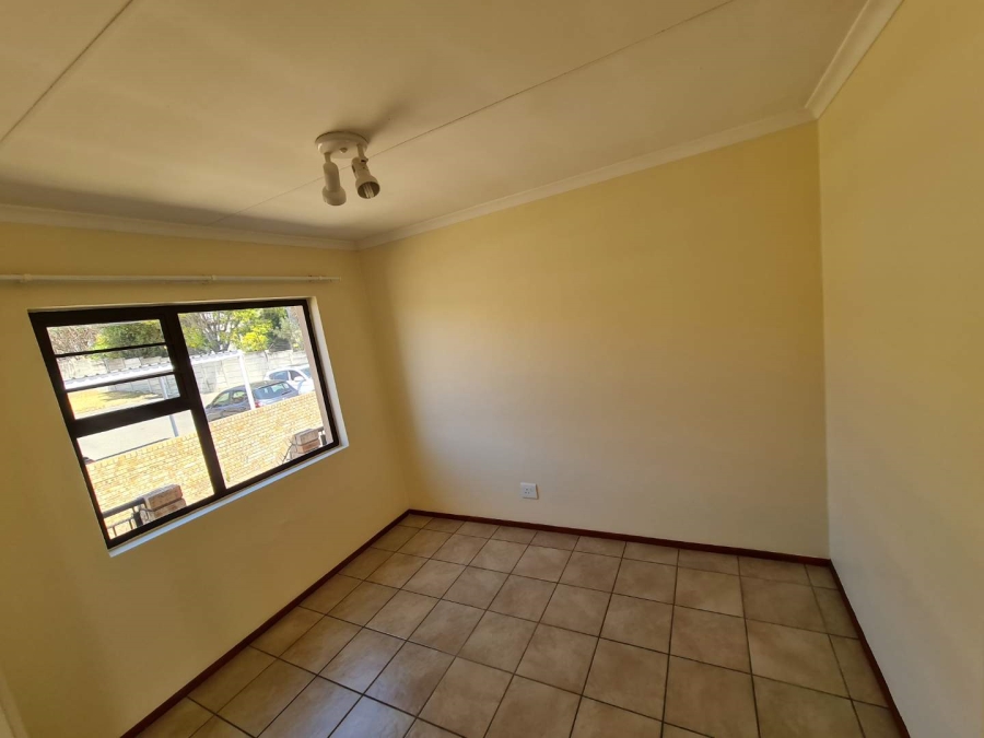 To Let 2 Bedroom Property for Rent in Noordhang Gauteng