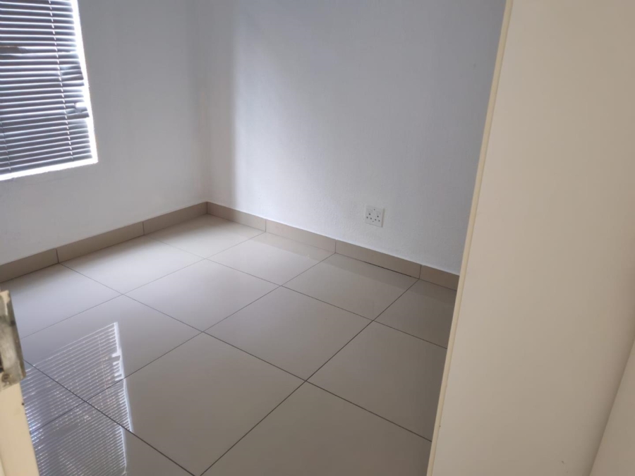 2 Bedroom Property for Sale in Edleen Gauteng