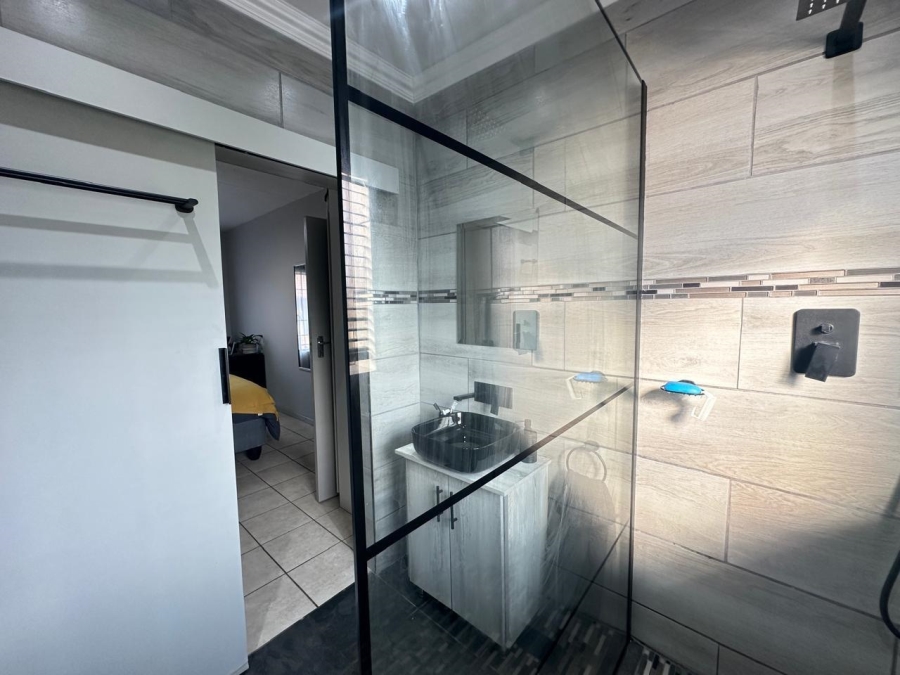 1 Bedroom Property for Sale in Tijger Valley Gauteng