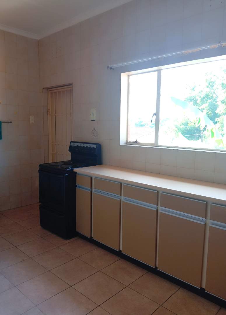 To Let 0 Bedroom Property for Rent in Orange Grove Gauteng