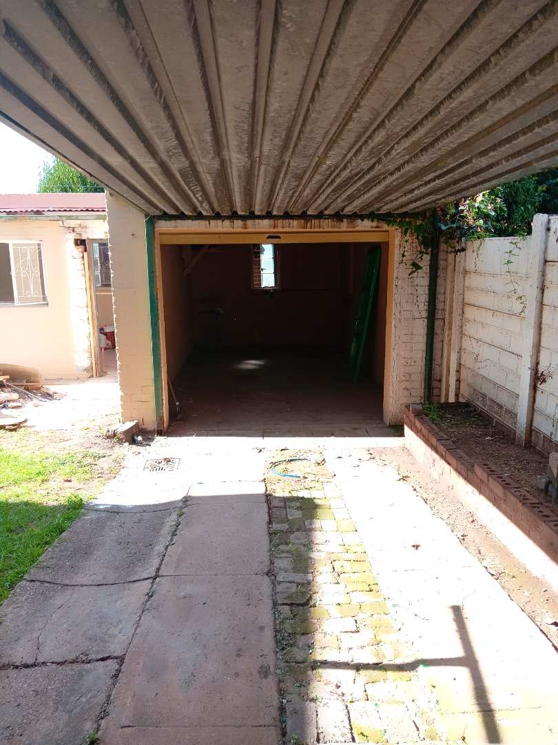 To Let 0 Bedroom Property for Rent in Orange Grove Gauteng