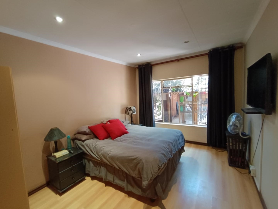 3 Bedroom Property for Sale in Valhalla Gauteng