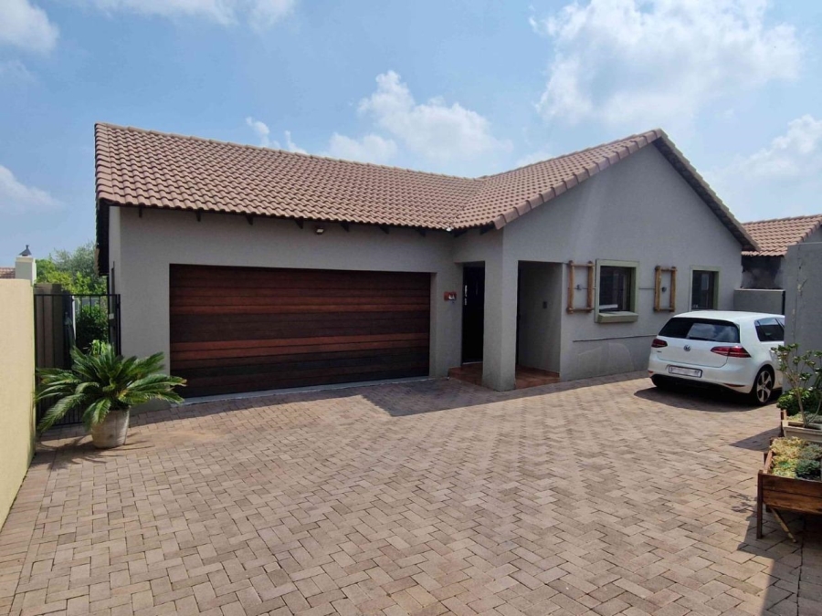 3 Bedroom Property for Sale in Rua Vista Gauteng