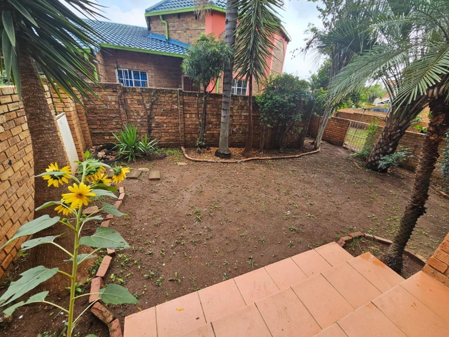 2 Bedroom Property for Sale in Highveld Gauteng
