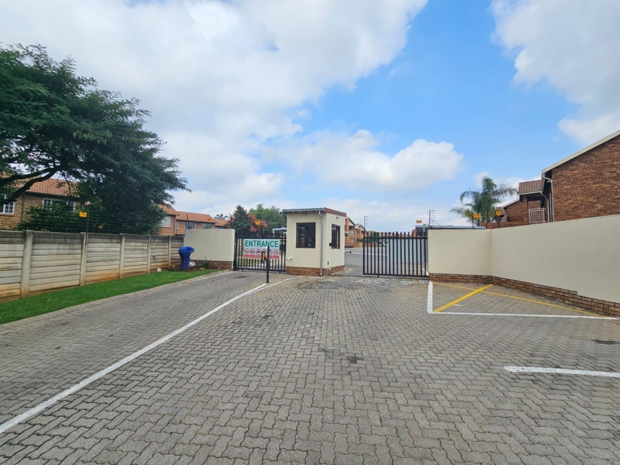 2 Bedroom Property for Sale in Highveld Gauteng