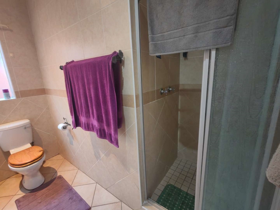 2 Bedroom Property for Sale in Monavoni Gauteng
