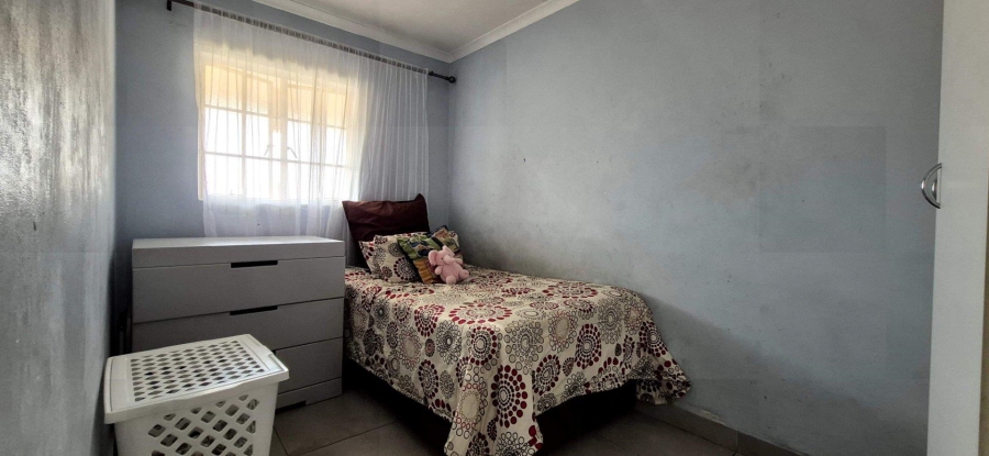 2 Bedroom Property for Sale in Buccleuch Gauteng