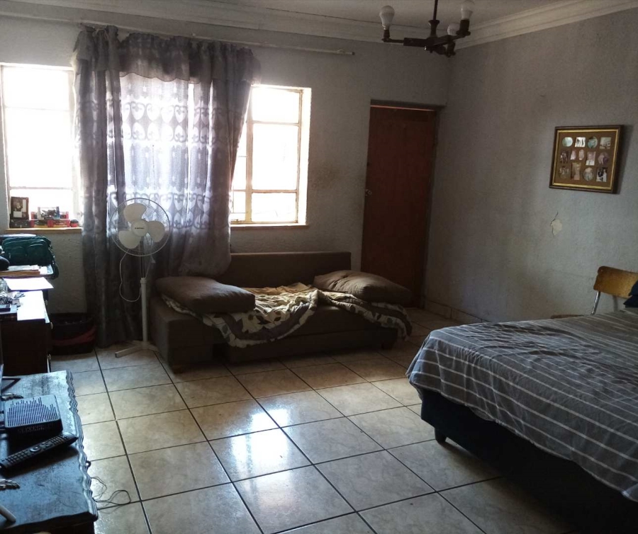 To Let 3 Bedroom Property for Rent in Turffontein Gauteng