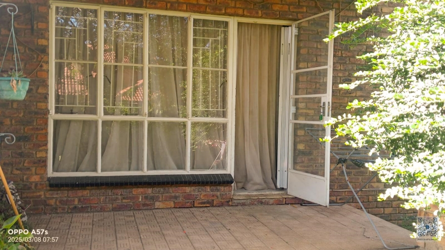 2 Bedroom Property for Sale in Edleen Gauteng