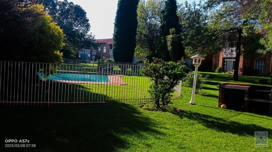 2 Bedroom Property for Sale in Edleen Gauteng