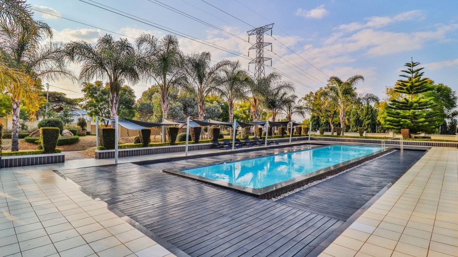 2 Bedroom Property for Sale in Broadacres Gauteng