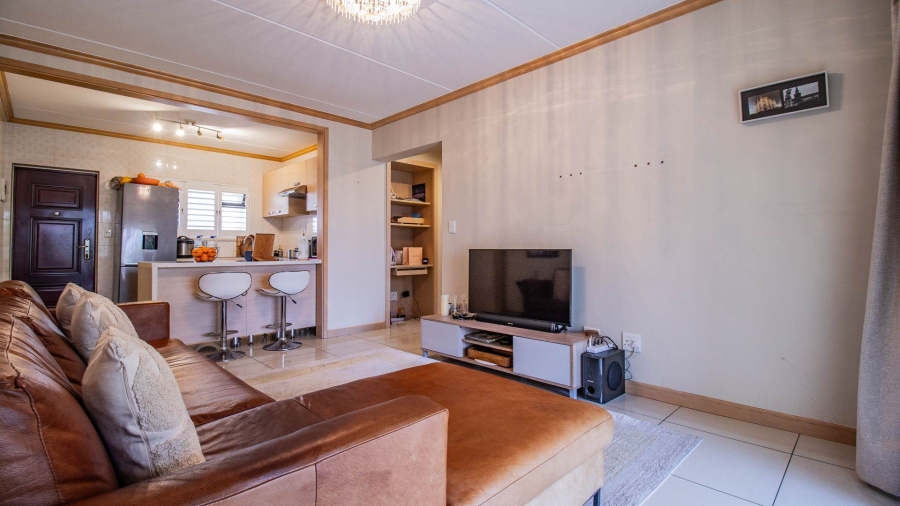 2 Bedroom Property for Sale in Broadacres Gauteng