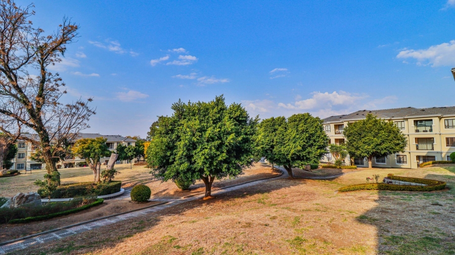 2 Bedroom Property for Sale in Broadacres Gauteng