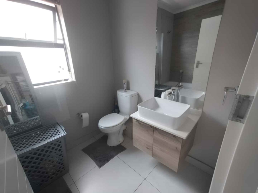 3 Bedroom Property for Sale in Louwlardia Gauteng