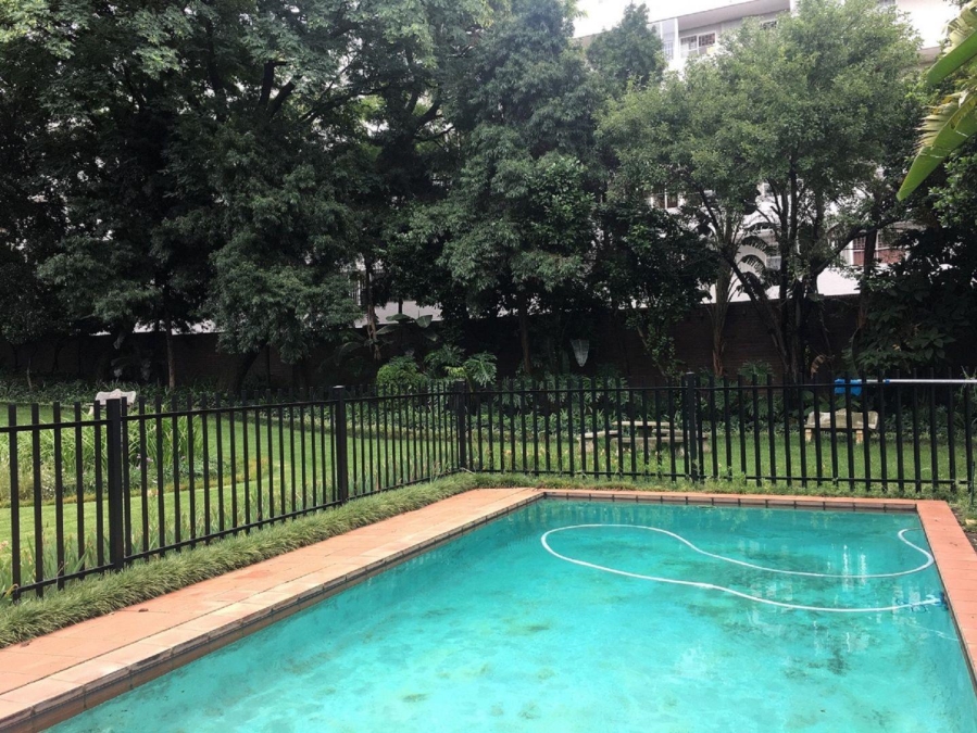 1 Bedroom Property for Sale in Illovo Gauteng