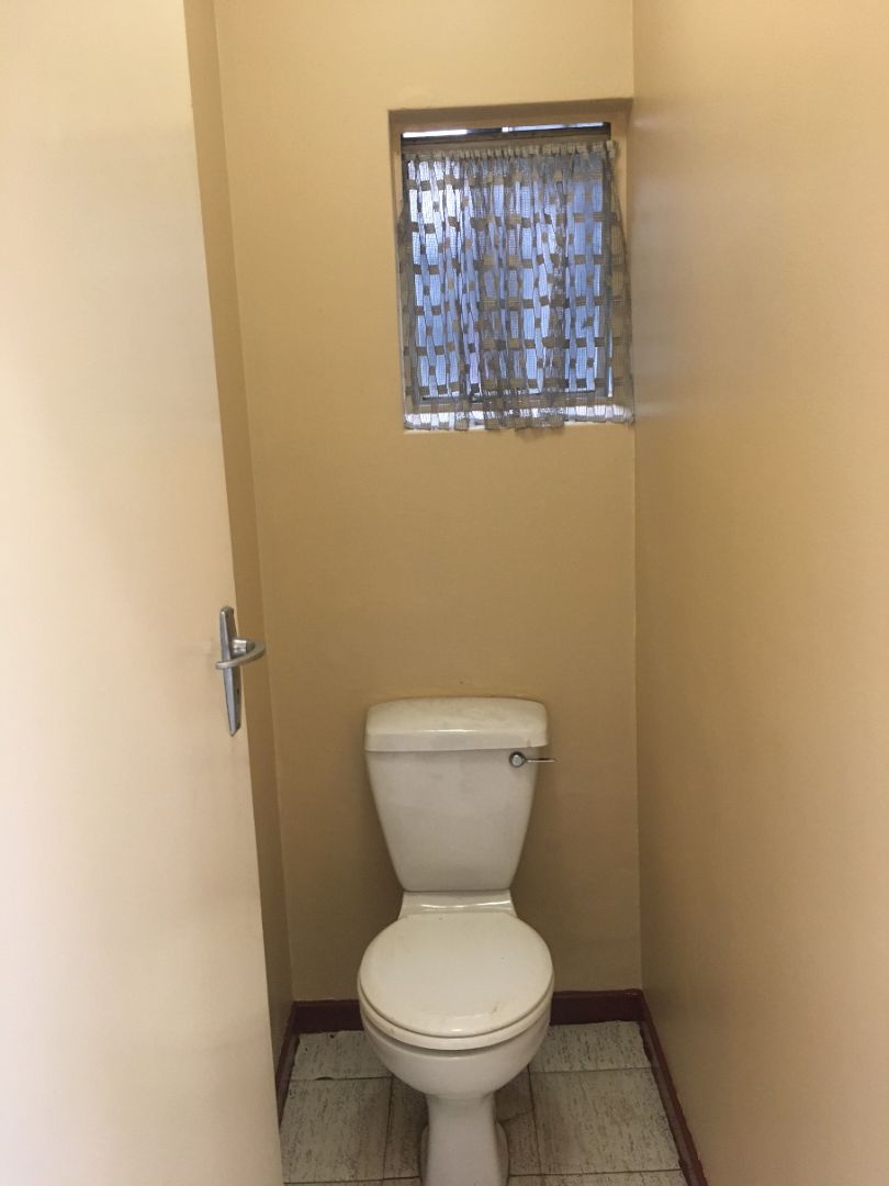 1 Bedroom Property for Sale in Illovo Gauteng