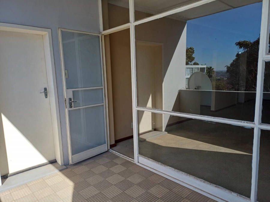 1 Bedroom Property for Sale in Illovo Gauteng