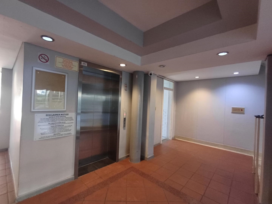 1 Bedroom Property for Sale in Illovo Gauteng