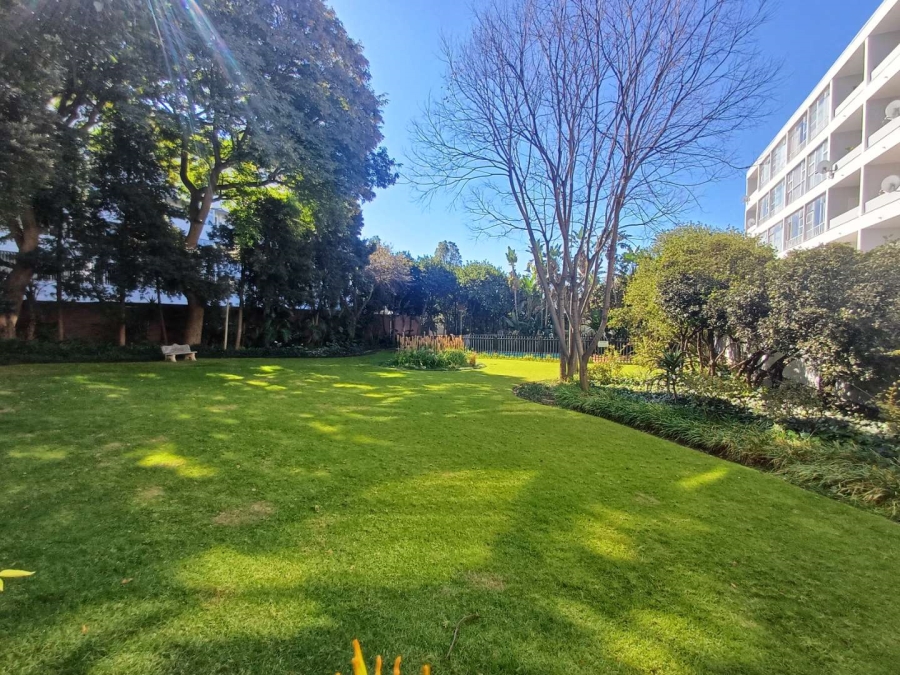 1 Bedroom Property for Sale in Illovo Gauteng