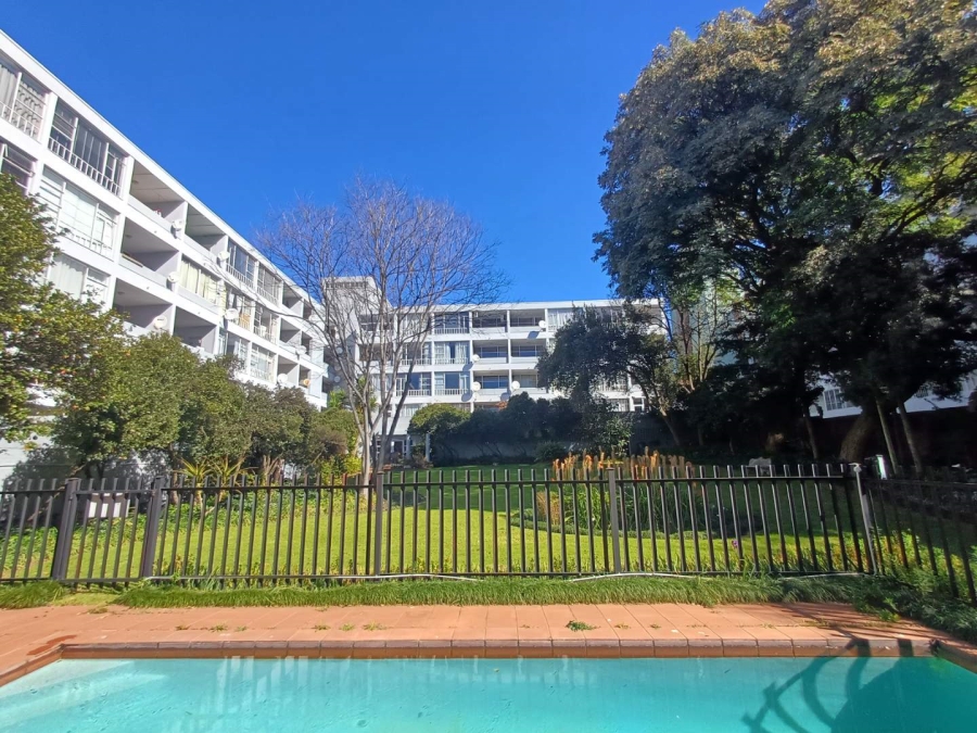 1 Bedroom Property for Sale in Illovo Gauteng