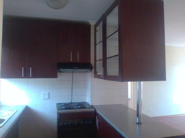 2 Bedroom Property for Sale in Die Hoewes Gauteng