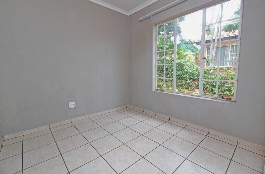 3 Bedroom Property for Sale in Wilgeheuwel Gauteng