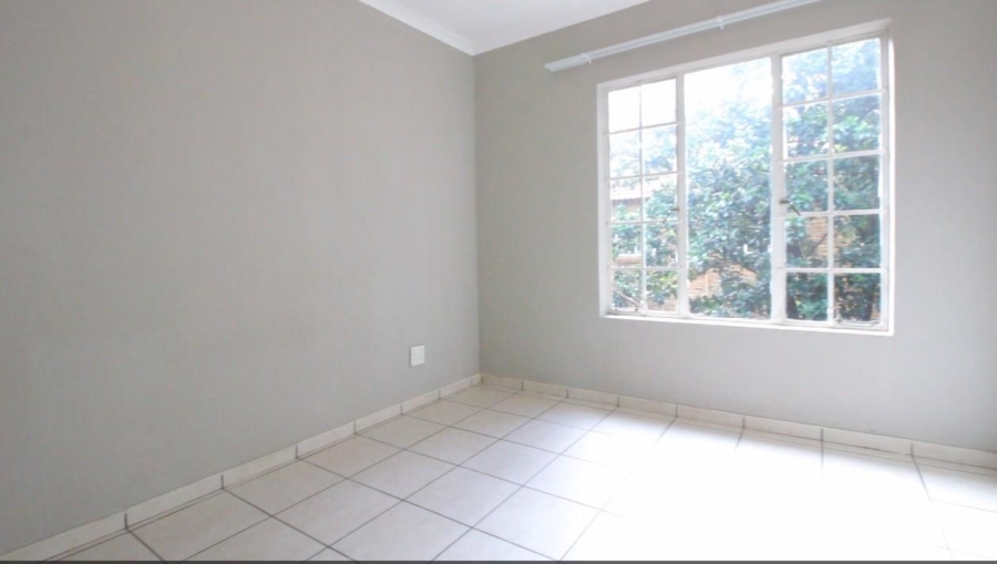 3 Bedroom Property for Sale in Wilgeheuwel Gauteng