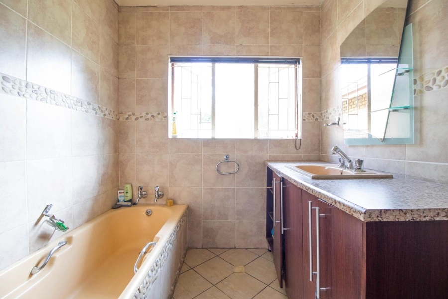 4 Bedroom Property for Sale in Norkem Park Gauteng