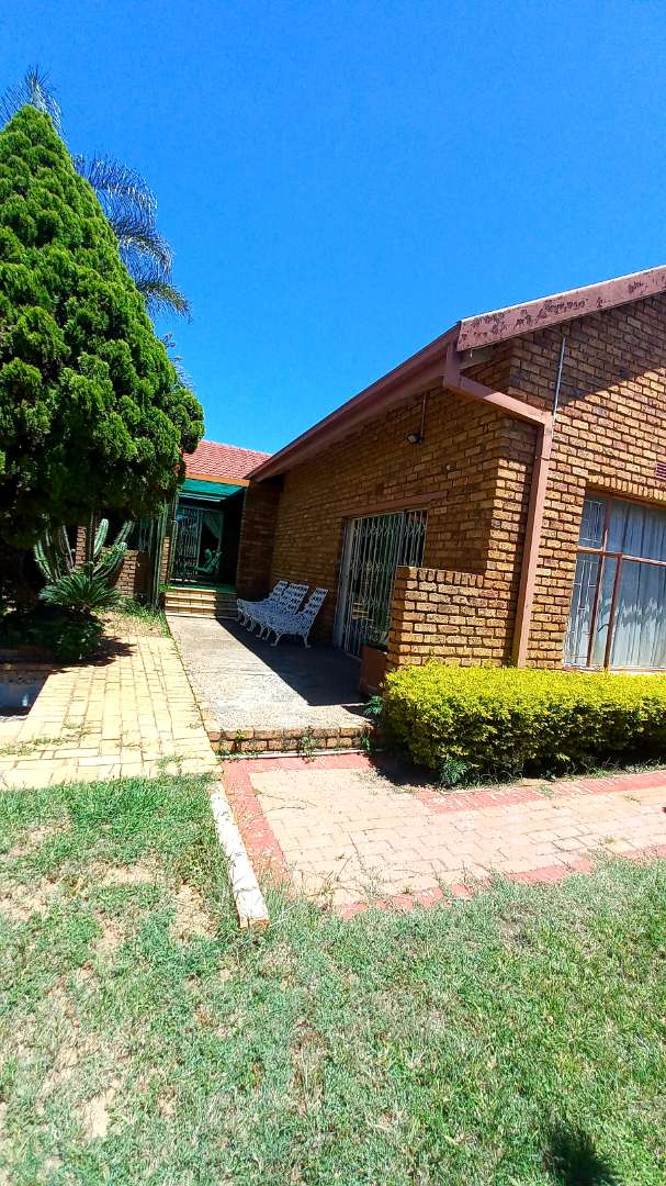 4 Bedroom Property for Sale in Norkem Park Gauteng
