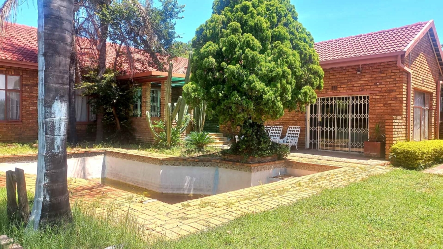 4 Bedroom Property for Sale in Norkem Park Gauteng