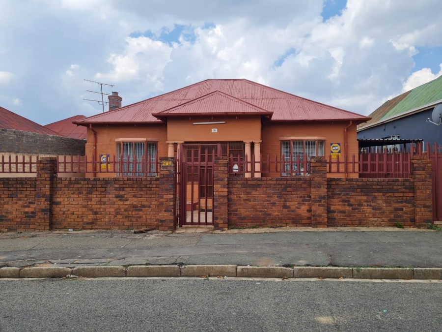 2 Bedroom Property for Sale in La Rochelle Gauteng