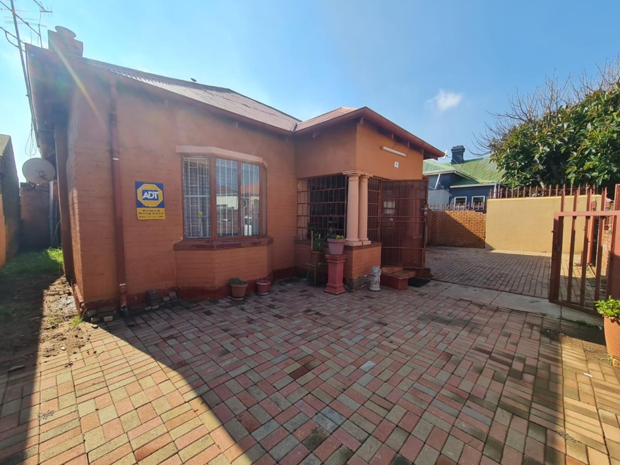 2 Bedroom Property for Sale in La Rochelle Gauteng