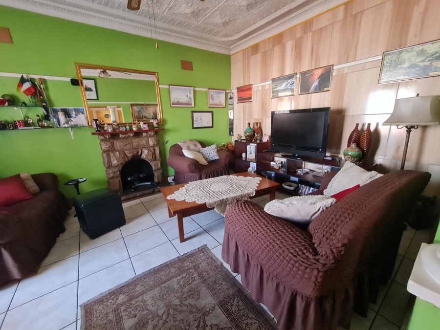 2 Bedroom Property for Sale in La Rochelle Gauteng