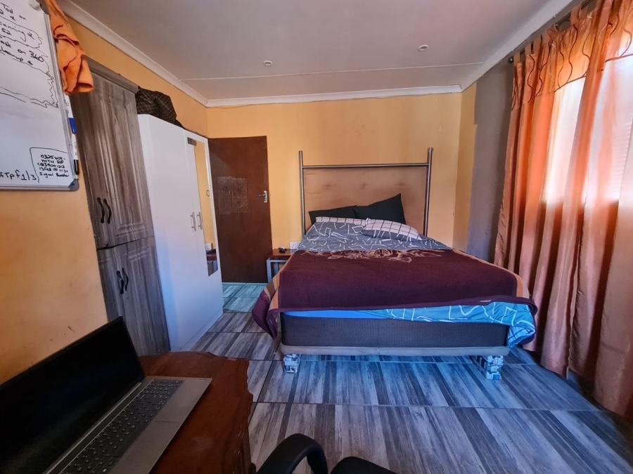 2 Bedroom Property for Sale in La Rochelle Gauteng