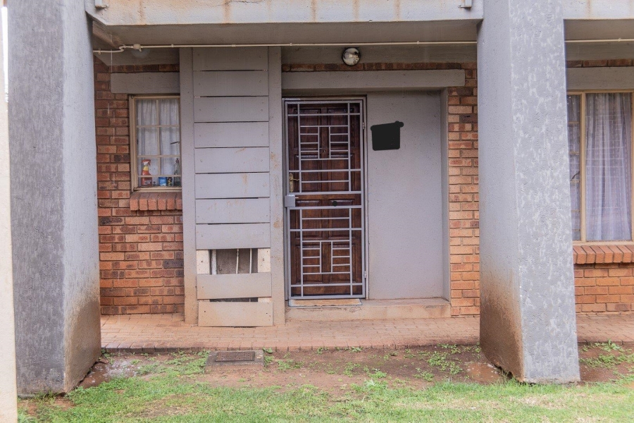 2 Bedroom Property for Sale in The Orchards Gauteng