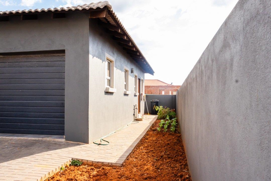 3 Bedroom Property for Sale in The Orchards Gauteng