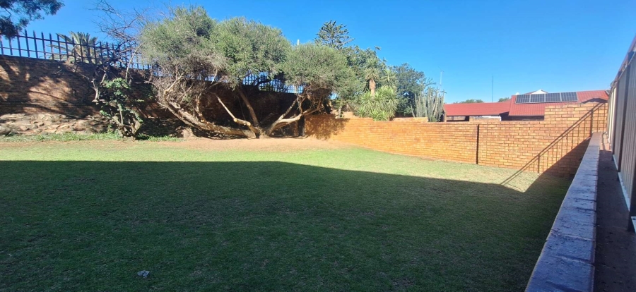 3 Bedroom Property for Sale in South Crest Gauteng