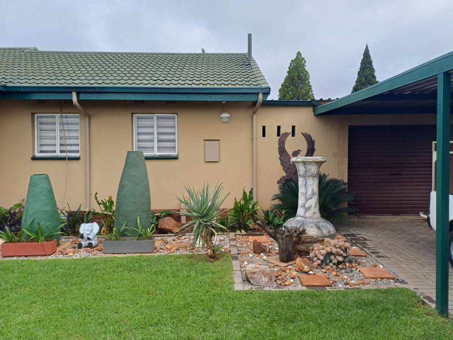 3 Bedroom Property for Sale in Brackendowns Gauteng