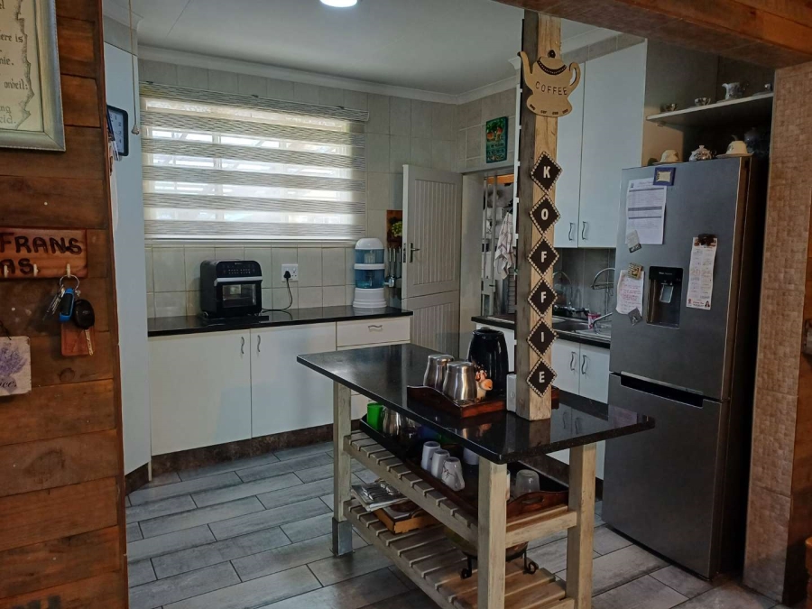 3 Bedroom Property for Sale in Brackendowns Gauteng