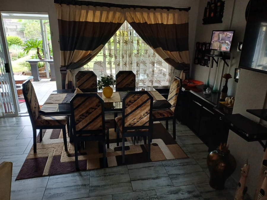 3 Bedroom Property for Sale in Brackendowns Gauteng