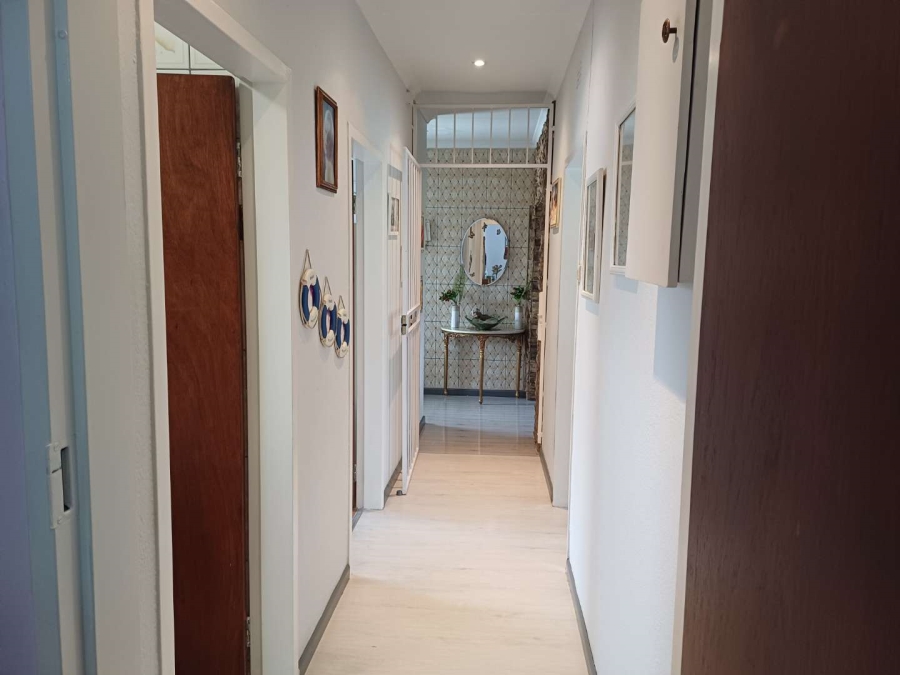 3 Bedroom Property for Sale in Brackendowns Gauteng