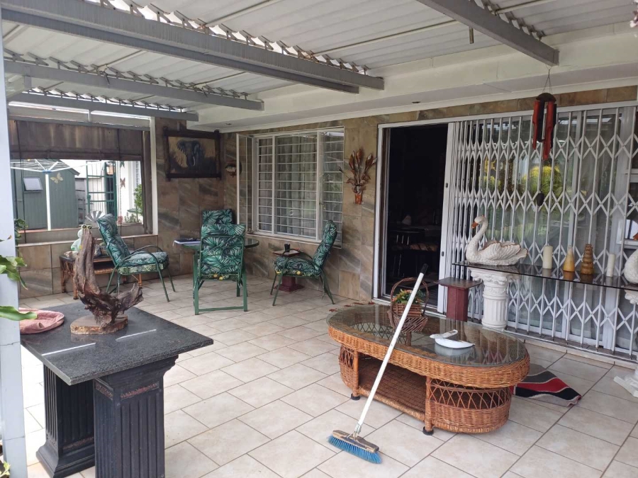 3 Bedroom Property for Sale in Brackendowns Gauteng