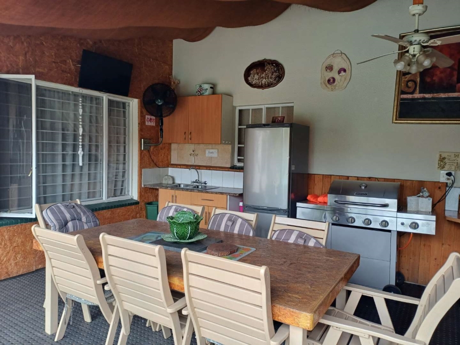 3 Bedroom Property for Sale in Brackendowns Gauteng