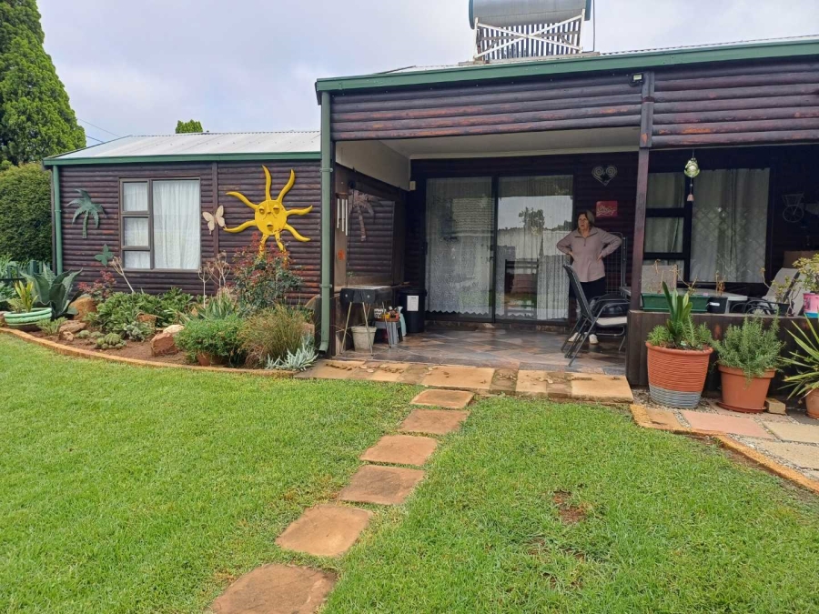 3 Bedroom Property for Sale in Brackendowns Gauteng