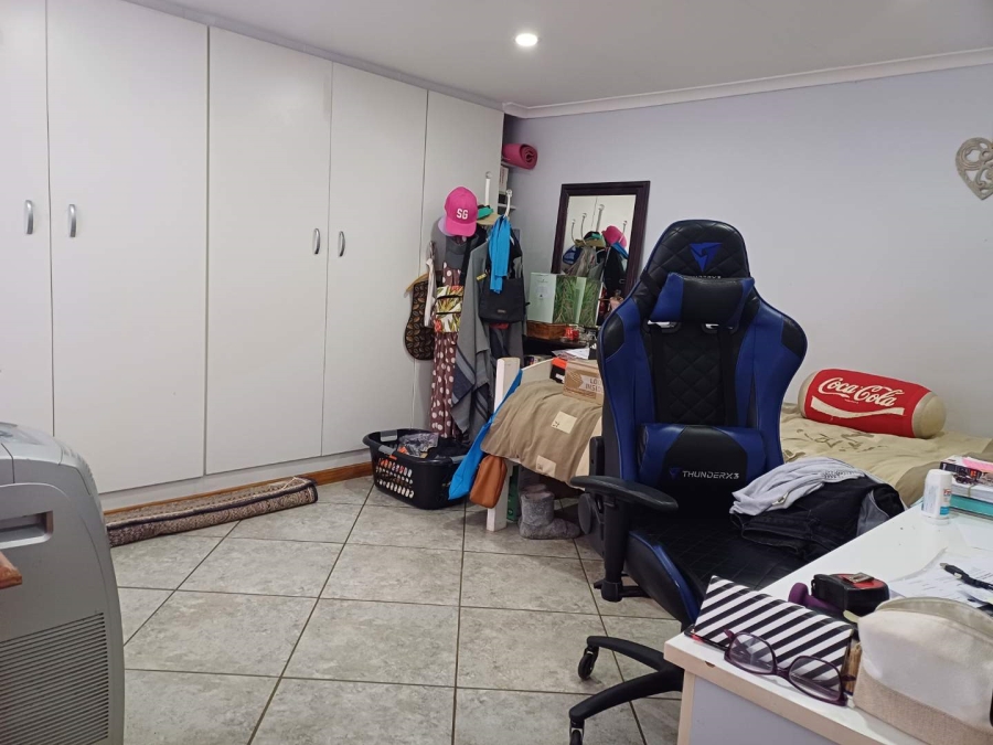 3 Bedroom Property for Sale in Brackendowns Gauteng