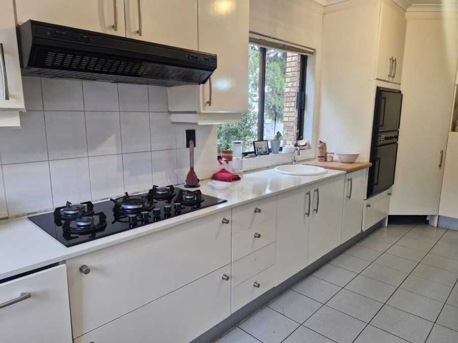 4 Bedroom Property for Sale in Benmore Gauteng