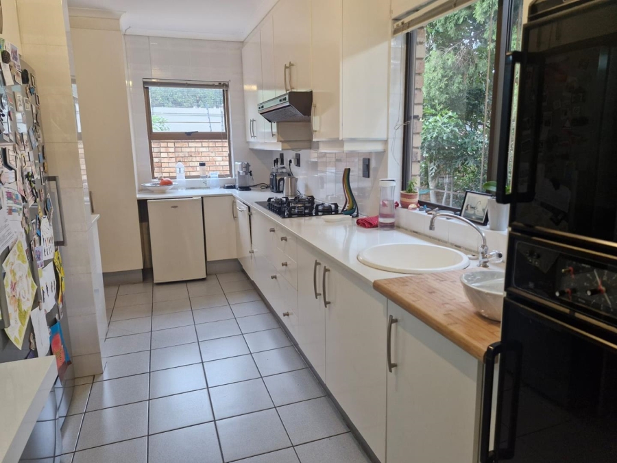 4 Bedroom Property for Sale in Benmore Gauteng