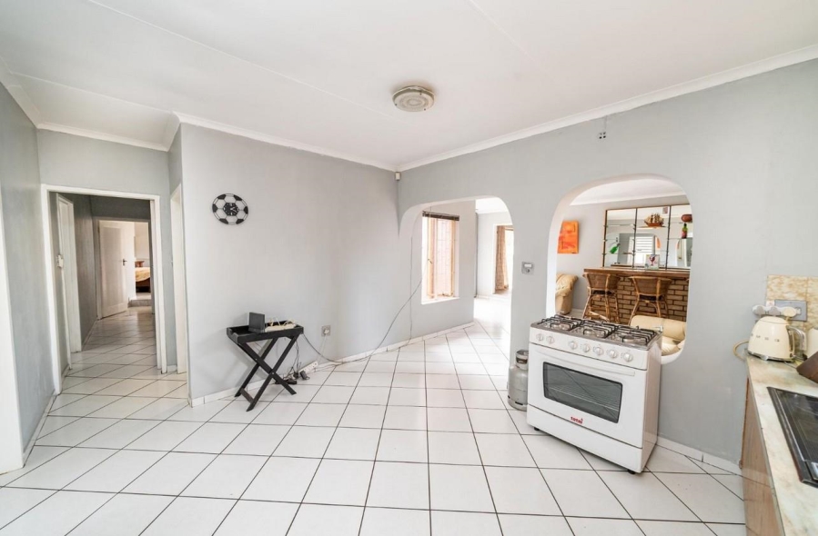 4 Bedroom Property for Sale in Brackenhurst Gauteng