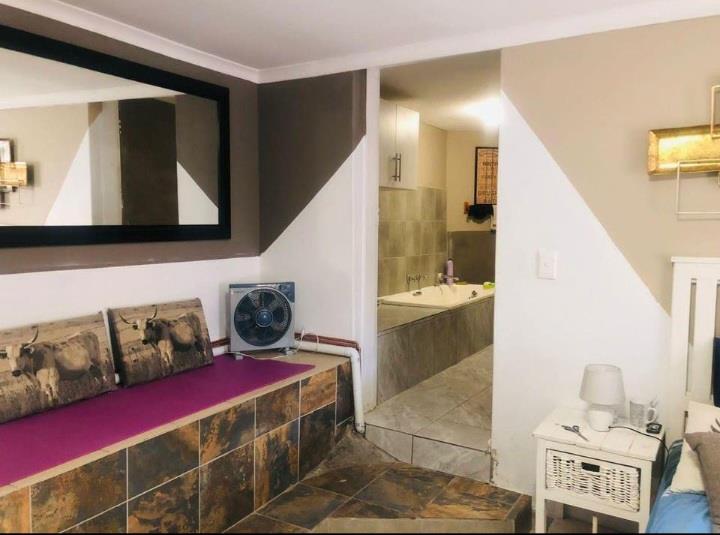 To Let 1 Bedroom Property for Rent in La Montagne Gauteng